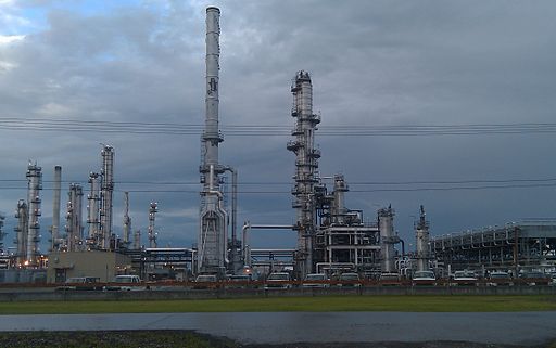 Flint_Hills_Refinery_in_North_Pole_Alaska